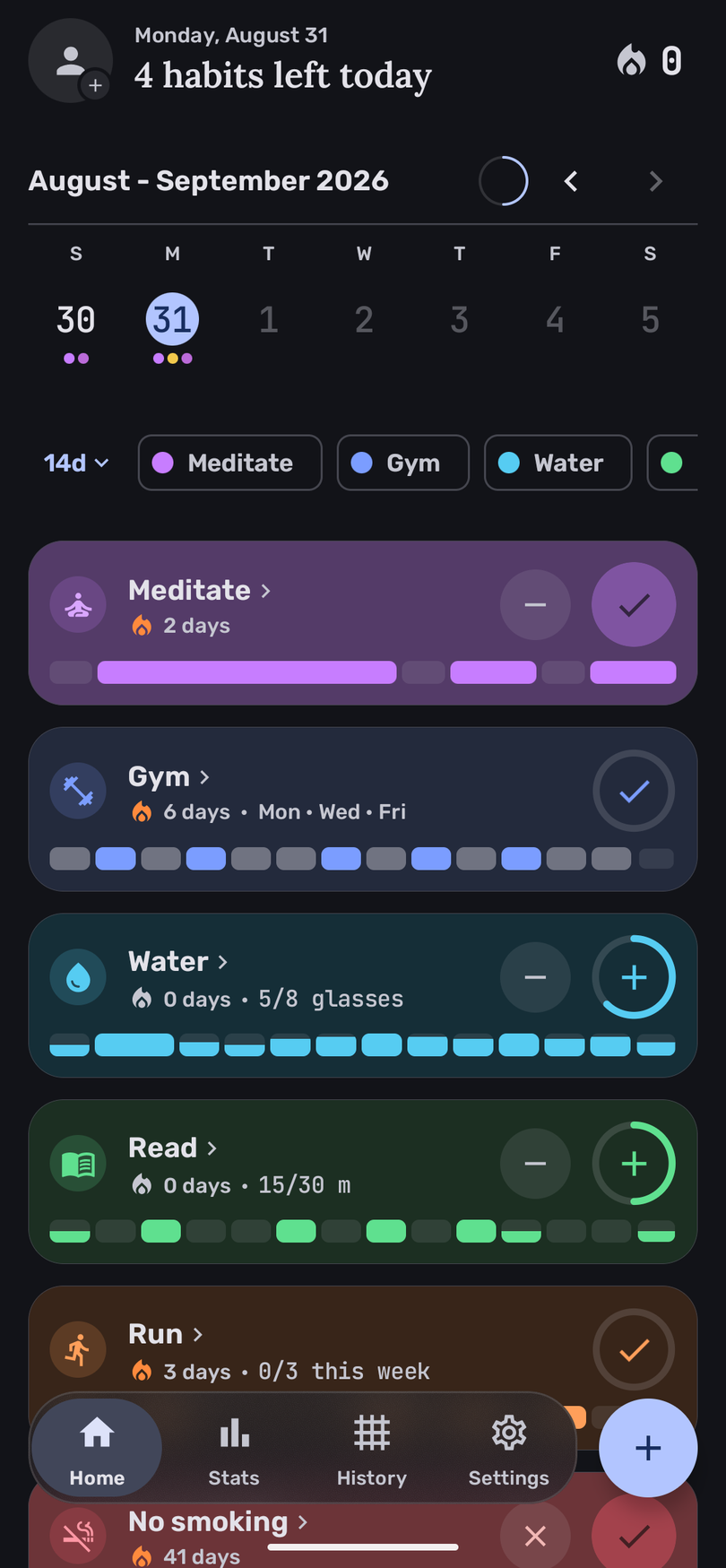 HabitGrid's home screen: the current week, filter chips and habit cards with their streak and last fourteen days.